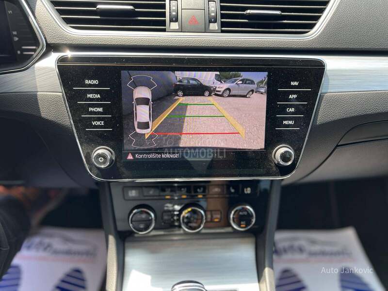 Škoda Superb 70 000 K M