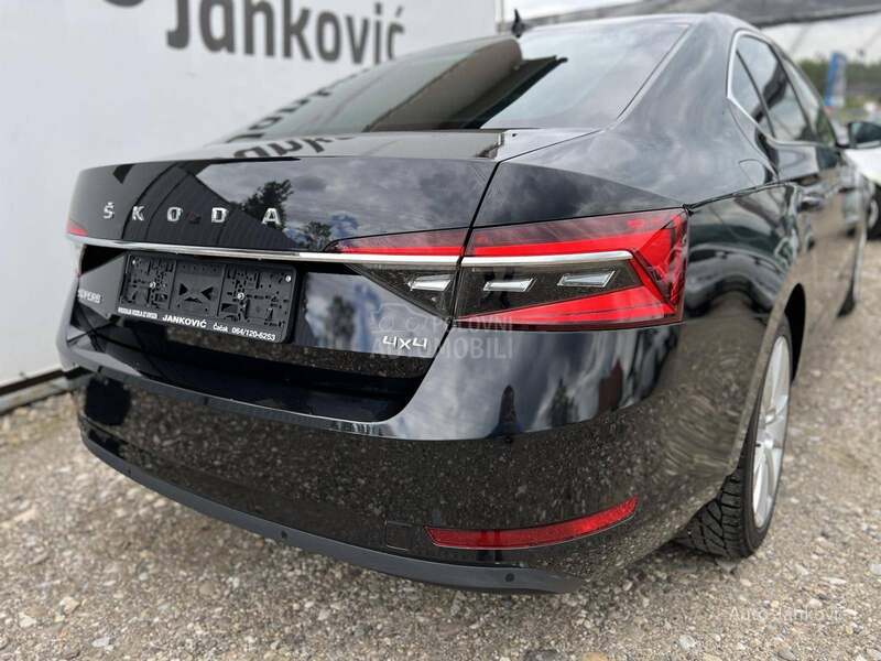Škoda Superb 4x4 DSG  90 000 K M