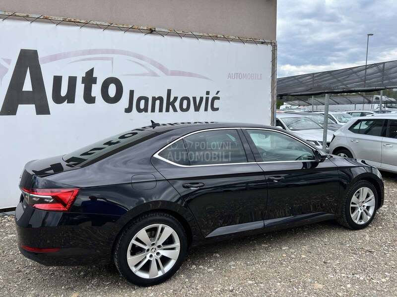 Škoda Superb 4x4 DSG  90 000 K M