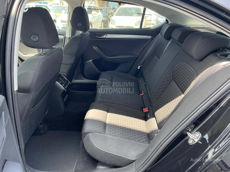 Škoda Superb 70 000 K M