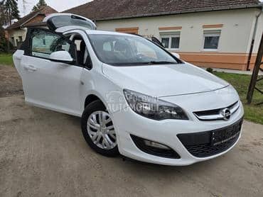 Opel Astra J 1,7cdti CH
