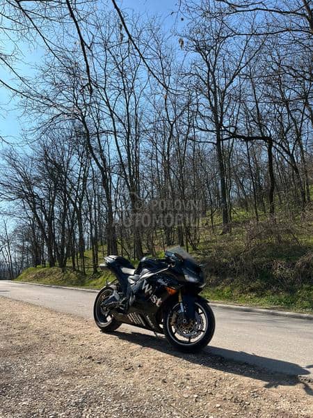 Kawasaki zx6r