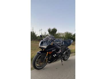 Kawasaki zx6r