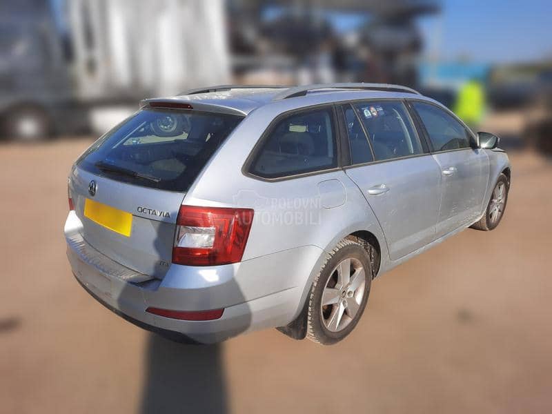 Škoda Octavia 1.6 2013. god. -  kompletan auto u delovima