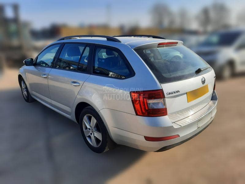 Škoda Octavia 1.6 2013. god. -  kompletan auto u delovima