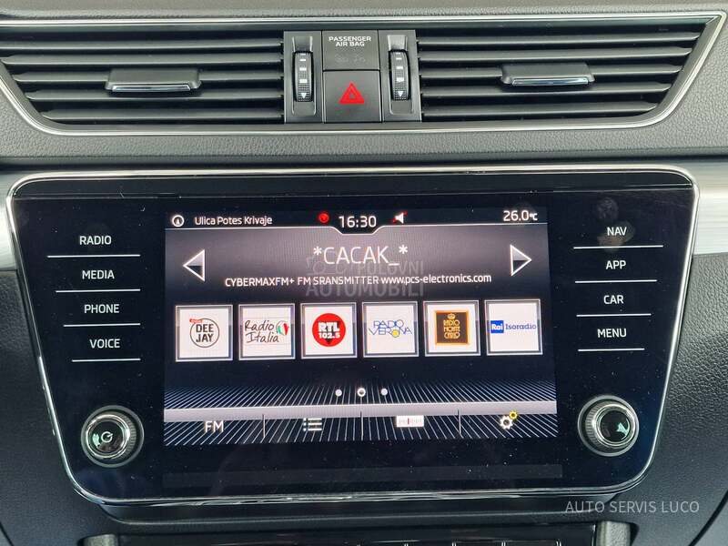 Škoda Superb 2.0TDI DSG 150 k s
