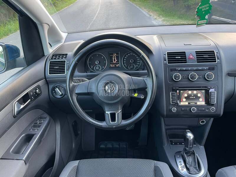 Volkswagen Touran DSG