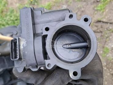 klapna gasa 1.6 16v za Peugeot 207