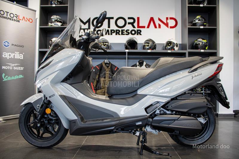 Kymco Xtown 300