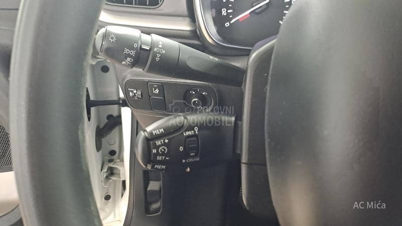 Citroen C3 1.2 PURE NAV LED USB
