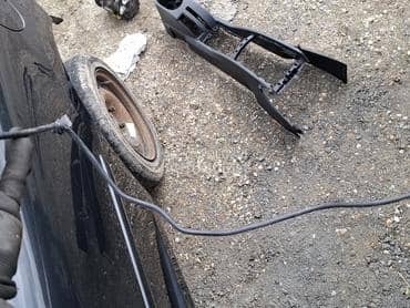 prelivno crevo hladnjaka za Peugeot 207