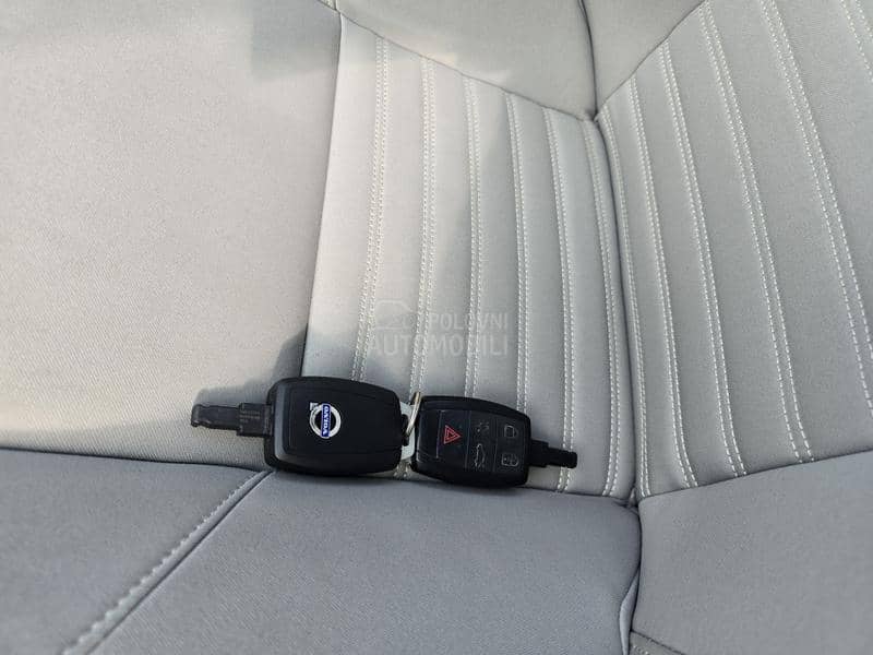 Volvo V50 D2 KUKA ZA VUCU