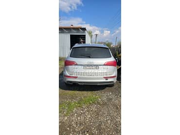 Audi Q5 -  kompletan auto u delovima