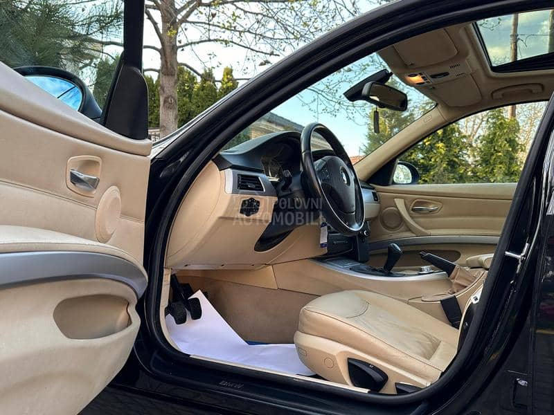 BMW 320 D 163/VelNav/Siber