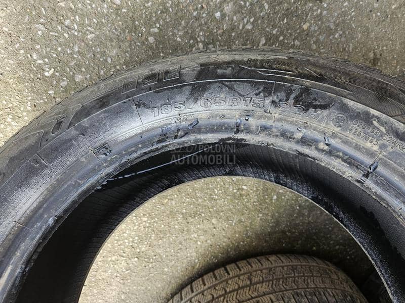 Maxxis 185/65 R15 Zimska