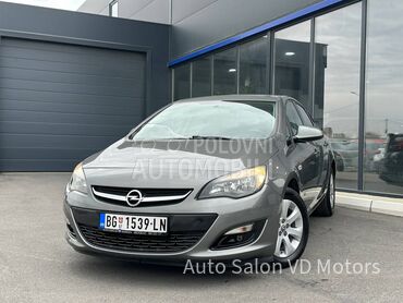 Opel Astra J 1.4 B Autom