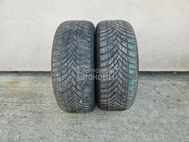 Semperit 215/55 R16 Zimska