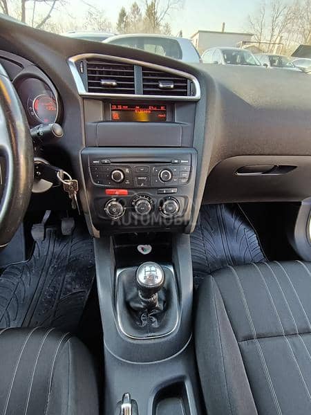 Citroen C4 1.4i
