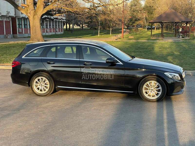 Mercedes Benz C 220 