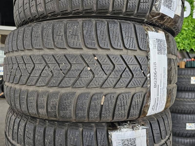 Pirelli 245/40 R19 Zimska