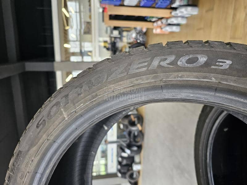 Pirelli 245/40 R19 Zimska