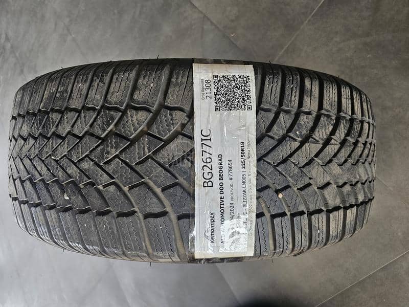 Bridgestone 225/50 R18 Zimska