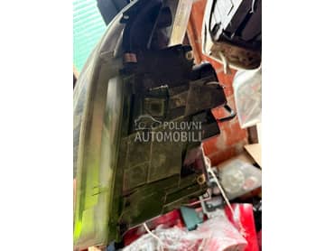 Far za Audi A6 od 2000. do 2003. god.