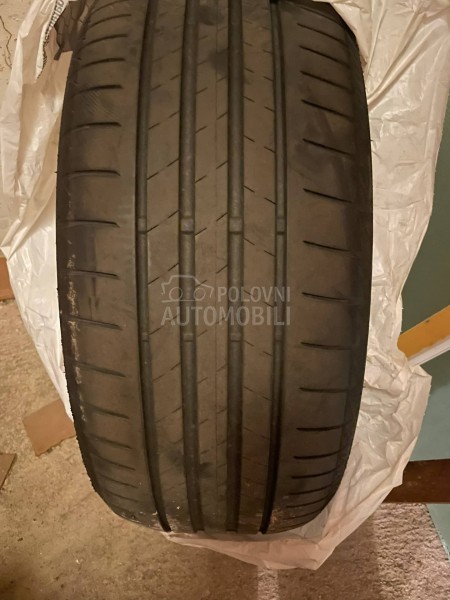 Bridgestone 225/50 R18 Letnja
