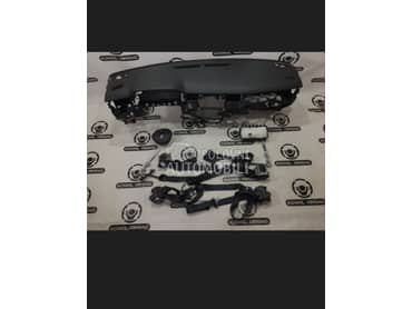 tabla airbag pojasevi za Renault Arkana od 2014. do 2025. god.