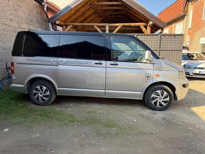 Volkswagen Transporter T5 pogrebno