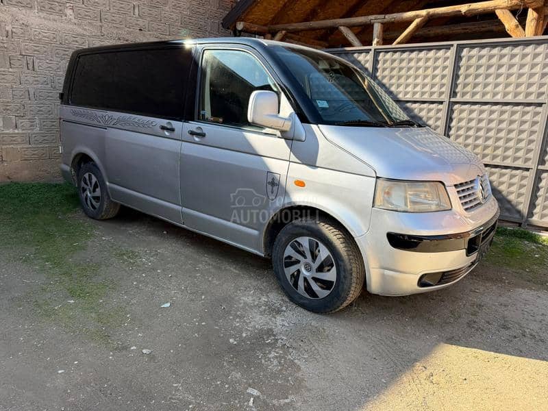 Volkswagen Transporter T5 pogrebno