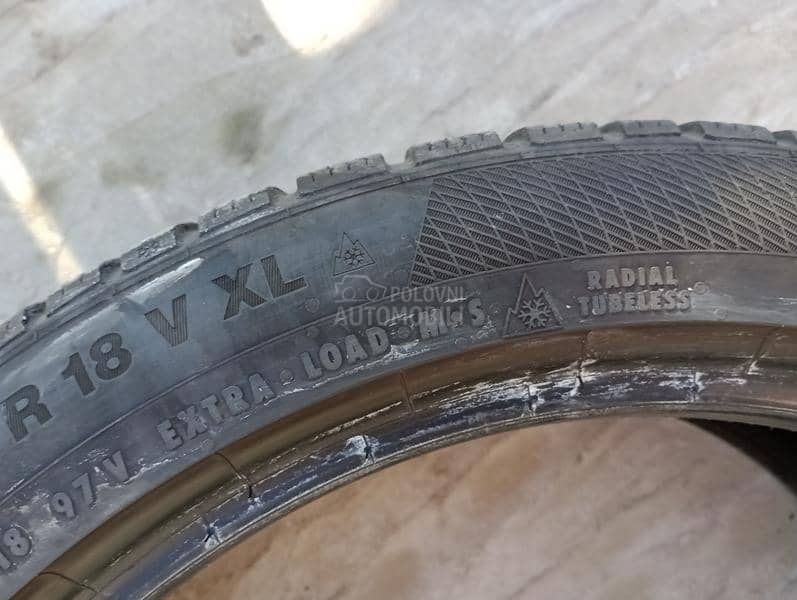 Continental 245/40 R18 Zimska