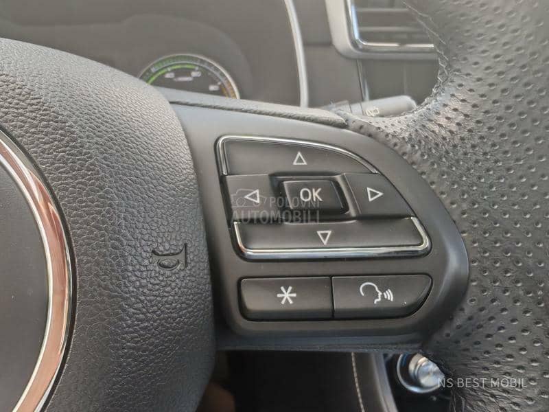 MG ZS EV Nav/Pnrm/Kam