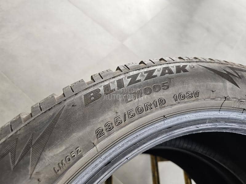Bridgestone 235/50 R19 Zimska