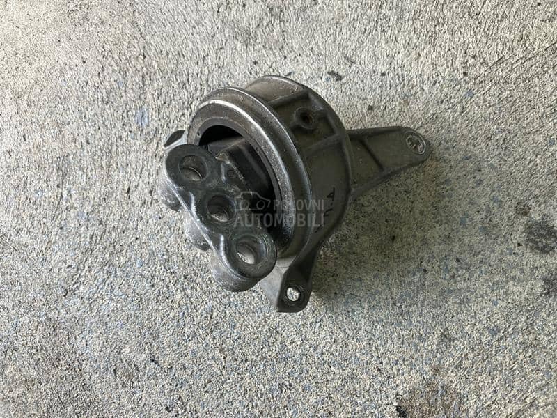 nosac motora prednji desni