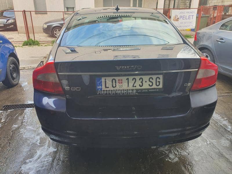 Volvo S80 