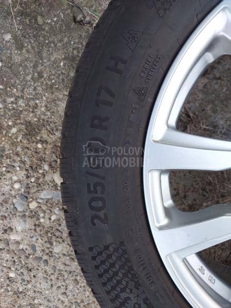 Continental 205/60 R17 Zimska