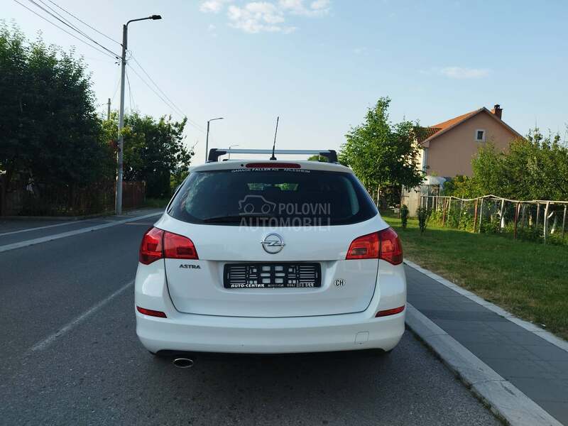 Opel Astra J 1.4  SVAJCARSKA