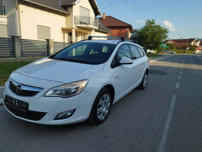Opel Astra J 1.4  SVAJCARSKA