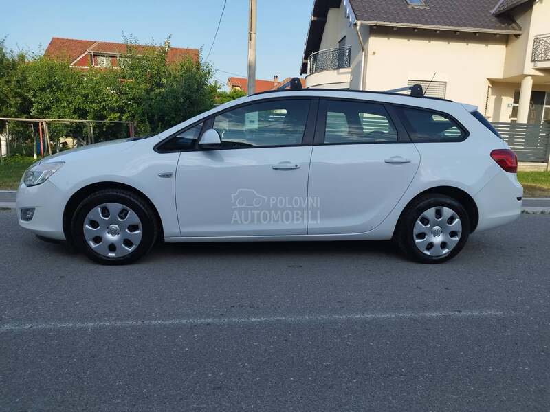 Opel Astra J 1.4  SVAJCARSKA