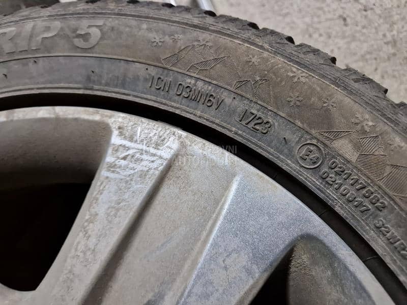 Semperit 215/55 R17 Zimska