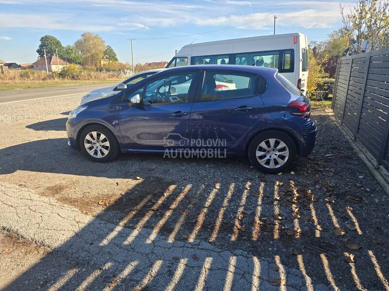 Peugeot 208 1.2