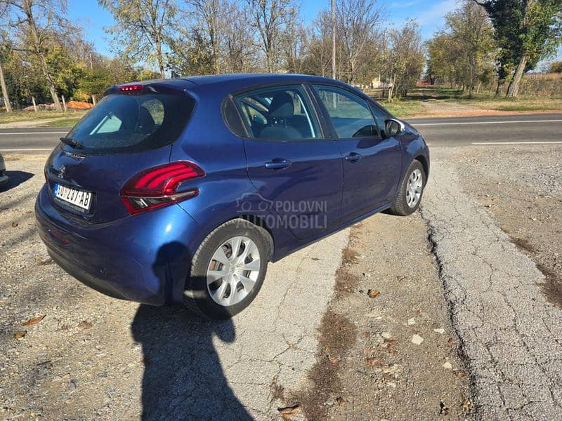 Peugeot 208 1.2