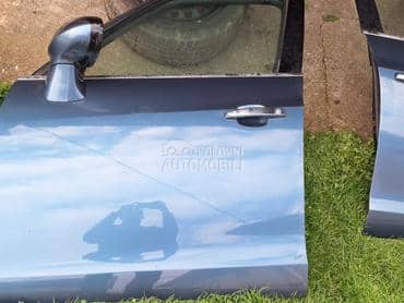 delovi, vrata ,brave,mehnika za Opel Zafira od 2012. do 2018. god.