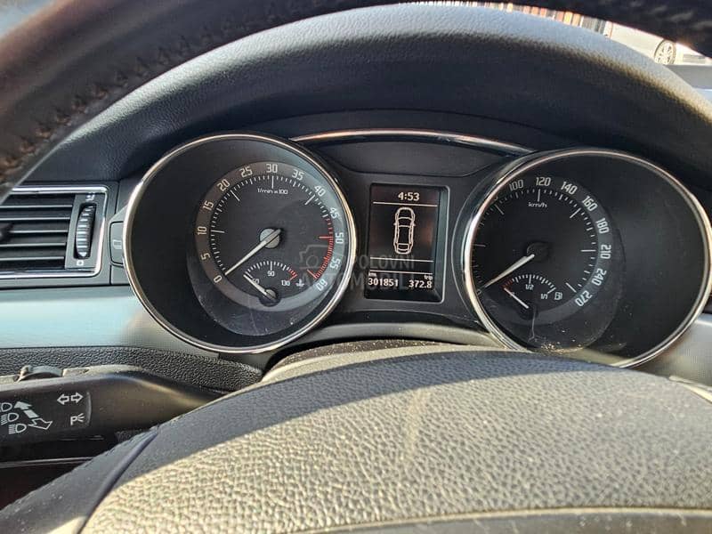 Škoda Superb 