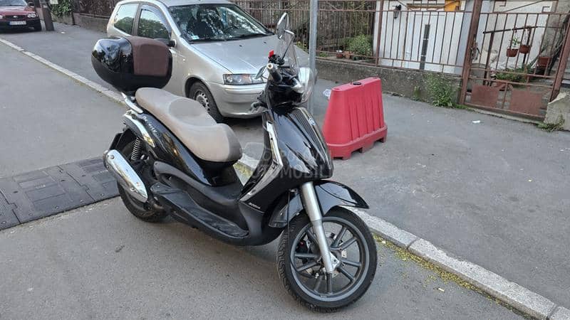 Piaggio Beverly tourer 300ie