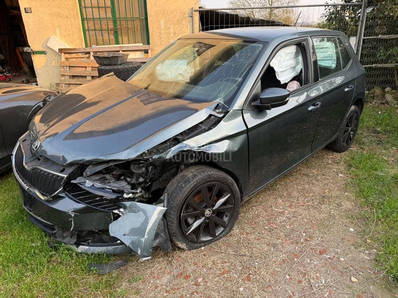 Škoda Fabia 1,4tdi 2018. god. -  kompletan auto u delovima