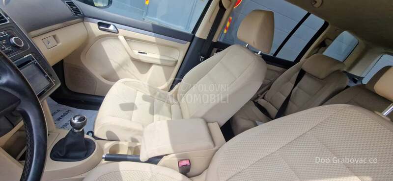 Volkswagen Touran 1.4tsi cng