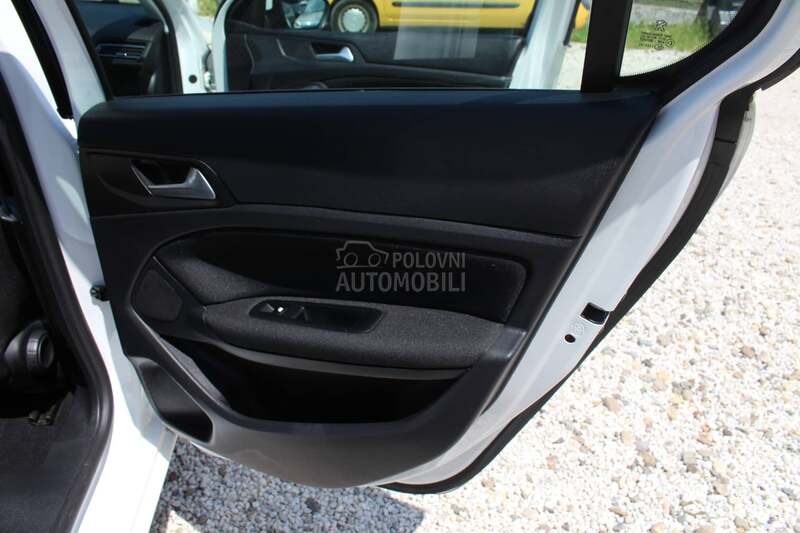 Peugeot 308 1.5 HDI VIRTUEL