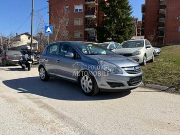 Opel Corsa D 1.4i. S.p.o.r.t